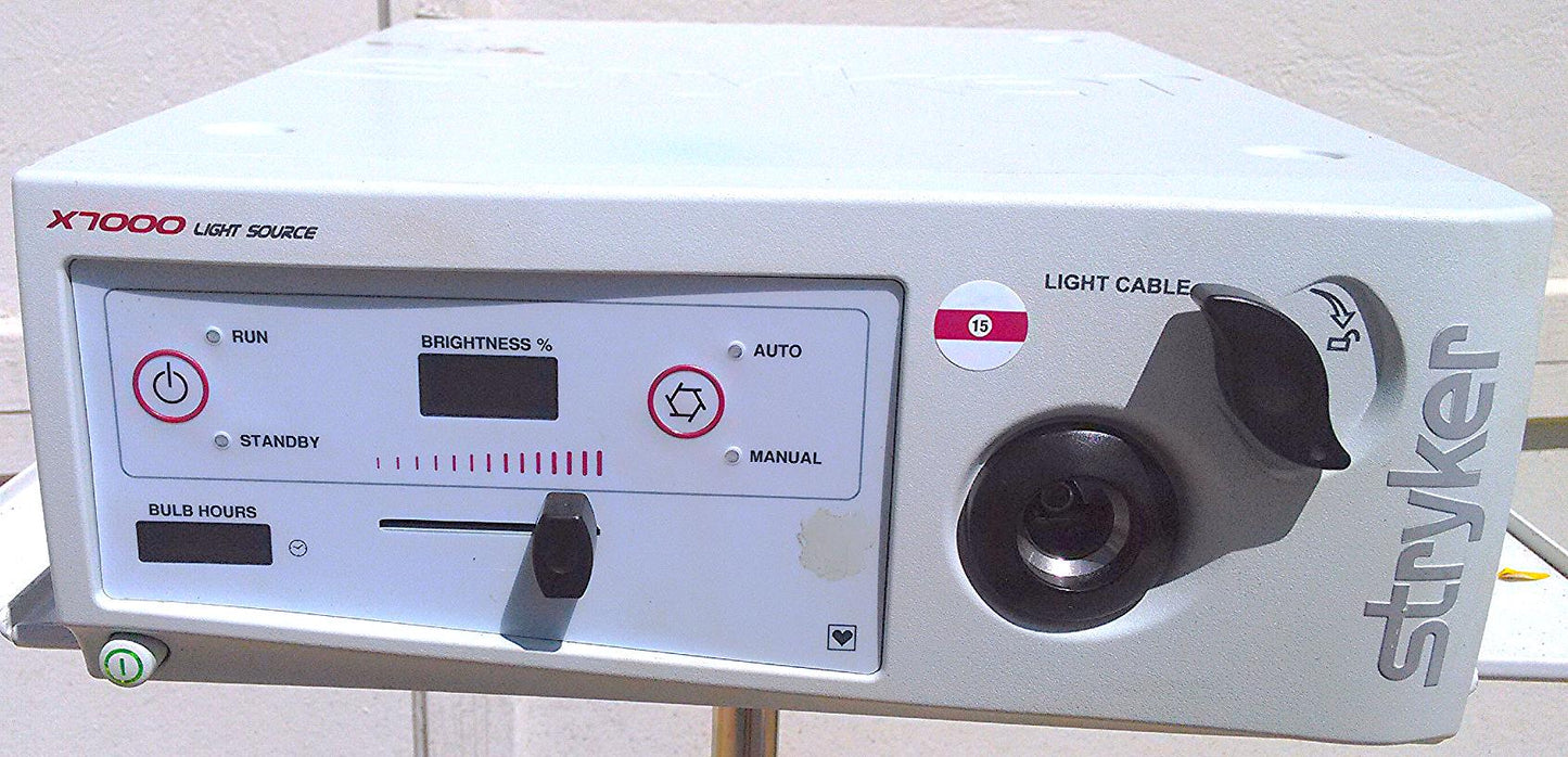 STRYKER X7000 XENON LIGHT SOURCE came FROM A WORKING ENVIRONMENT AND IS IN EXCEL