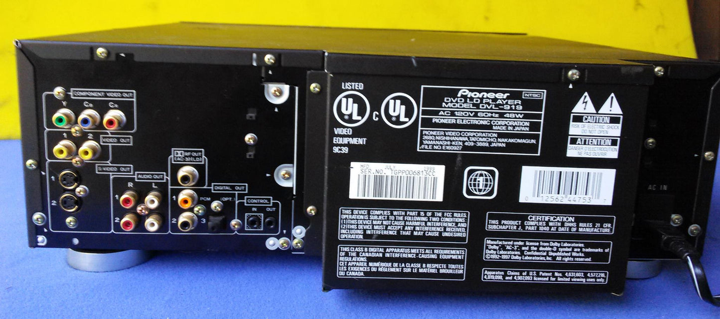 HIGH END PIONEER MODEL DVL-919 LASERDISC, DVD, CD VCD CDR PLAYER Tested/working