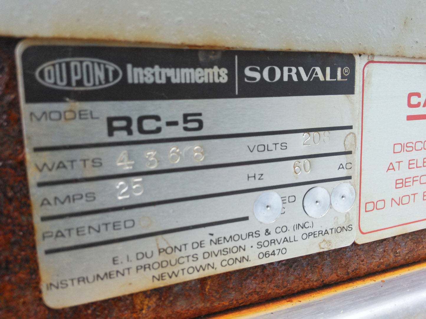 DUPONT SORVALL RC5 FLOOR MODEL REFRIGERATED CENTRIFUGE with ROTOR