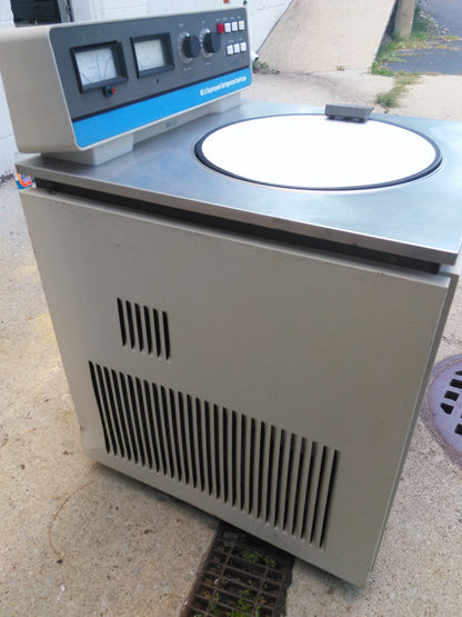 DUPONT SORVALL RC5 FLOOR MODEL REFRIGERATED CENTRIFUGE with ROTOR
