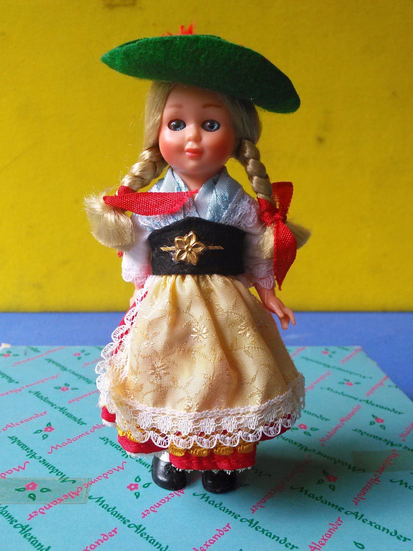 SOUVENIR DOLL from GERMANY with booklet LITTLE WOMEN / SOUND OF MUSIC BOX