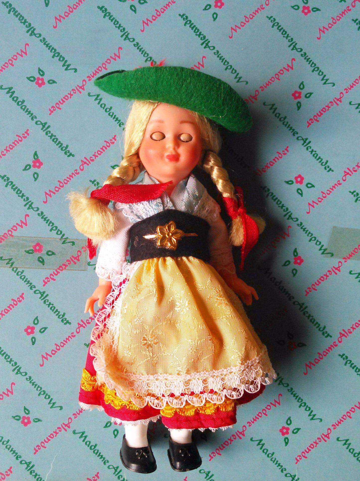 SOUVENIR DOLL from GERMANY with booklet LITTLE WOMEN / SOUND OF MUSIC BOX