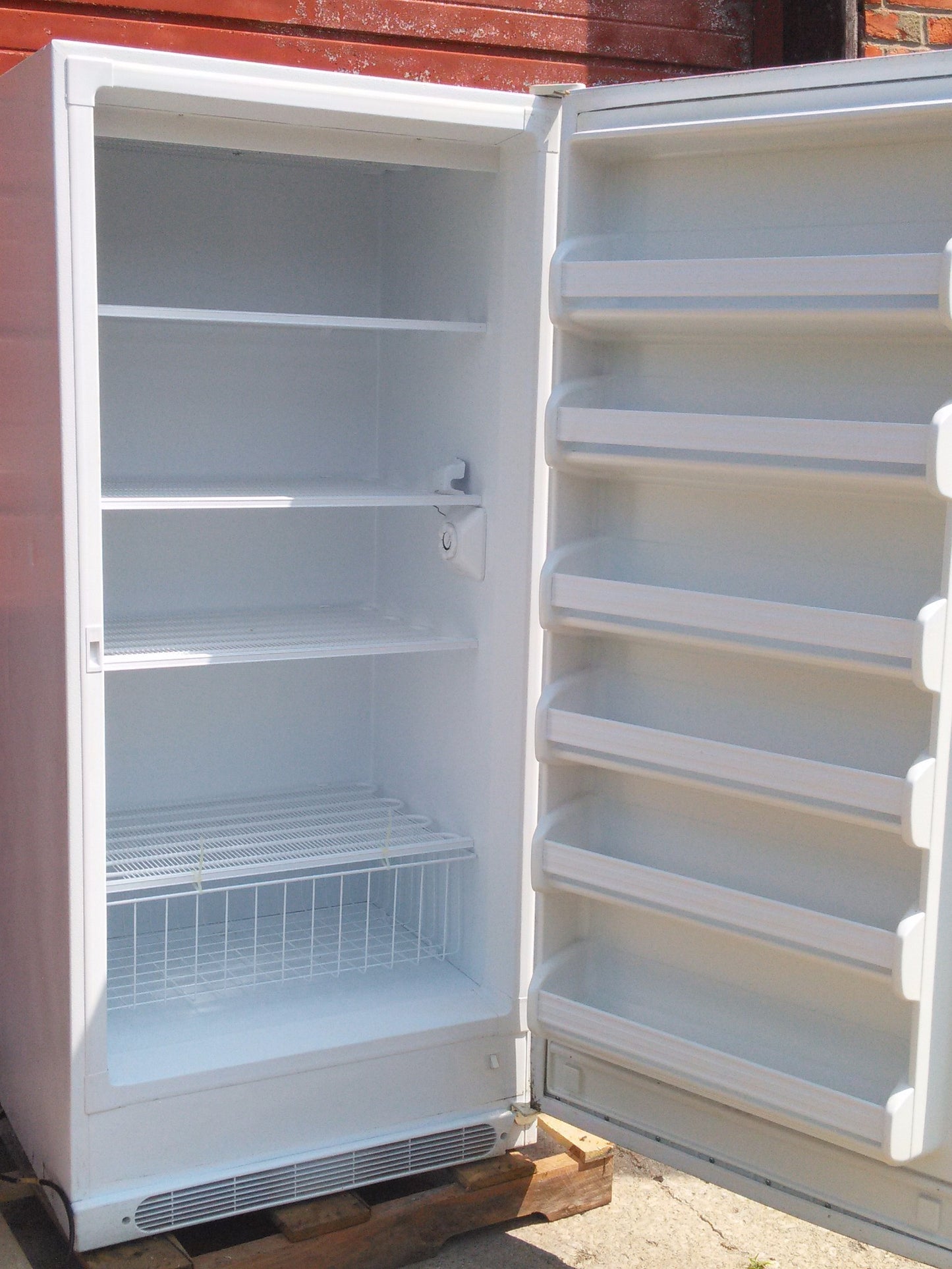 THERMO SCIENTIFIC BARNSTEAD 3767A COOL LAB REFRIGERATOR and/or FREEZER