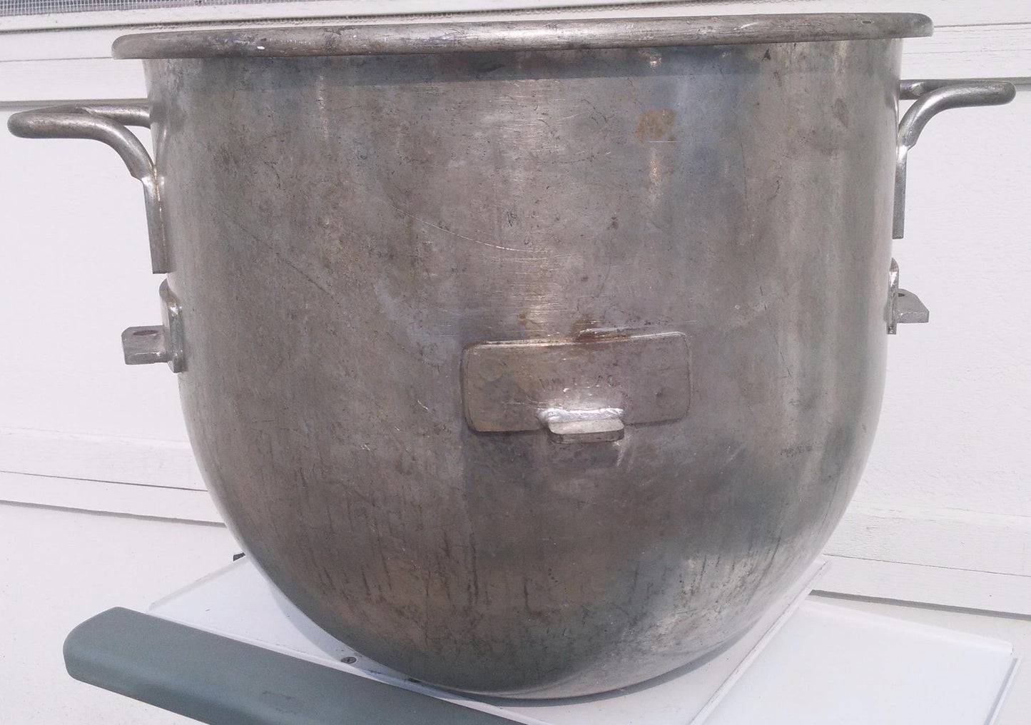 HOBART 40 QUART MIXING DOUGH BOWL
