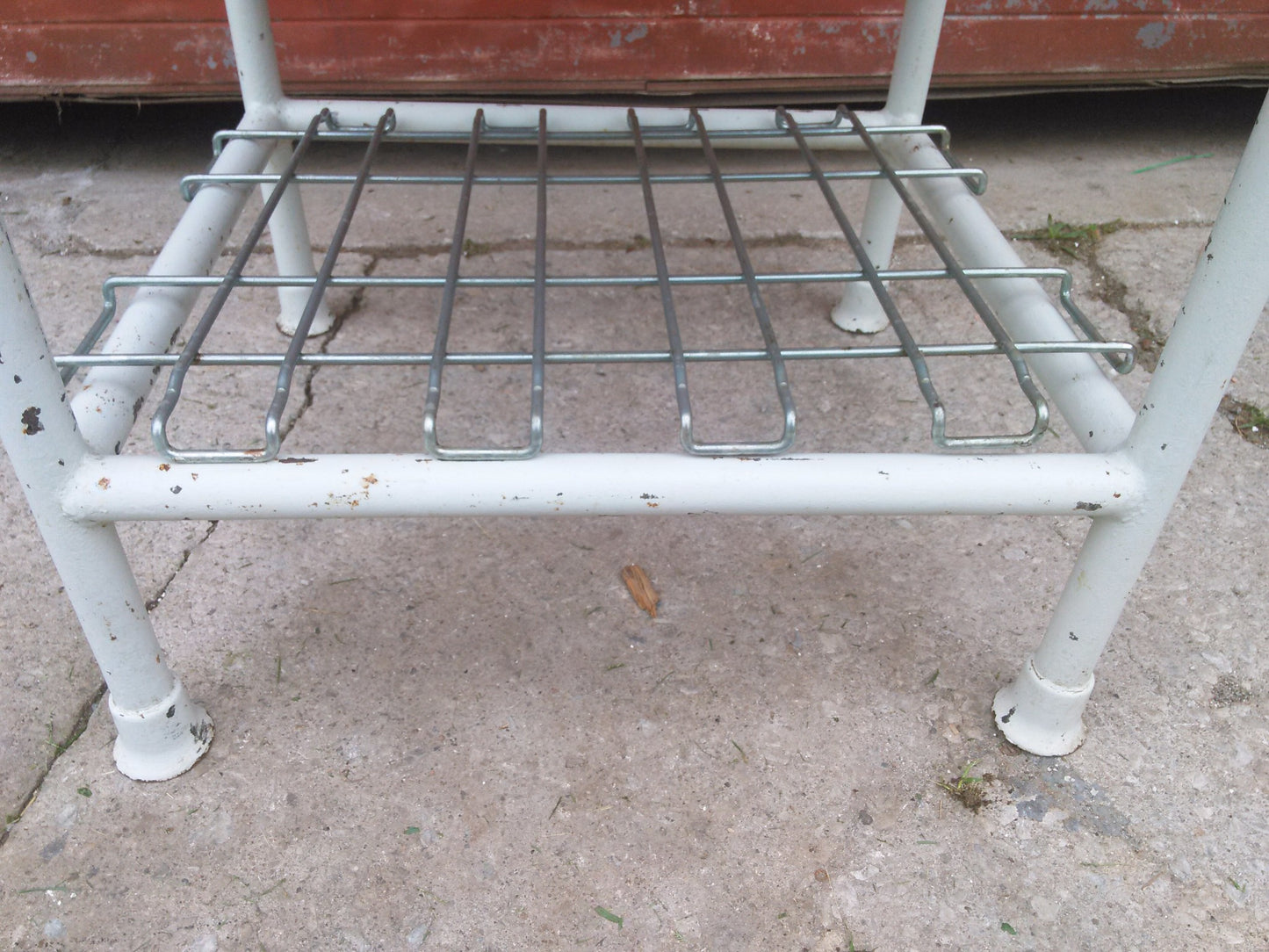 VINTAGE COMMERCIAL KITCHEN HEAVY GAUGE STEEL PREP TABLE & GRID 30w x 33d x 35 h