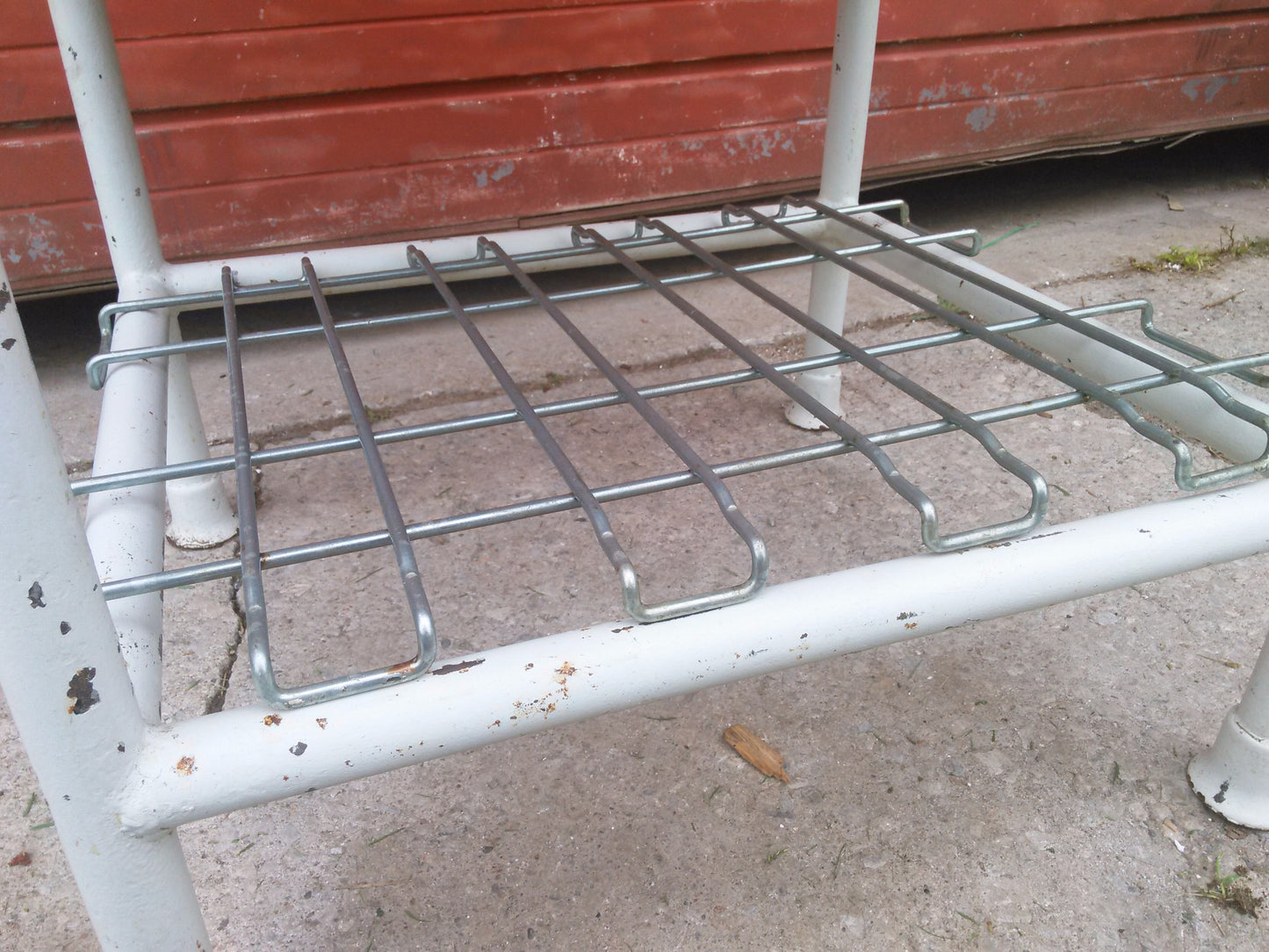 VINTAGE COMMERCIAL KITCHEN HEAVY GAUGE STEEL PREP TABLE & GRID 30w x 33d x 35 h