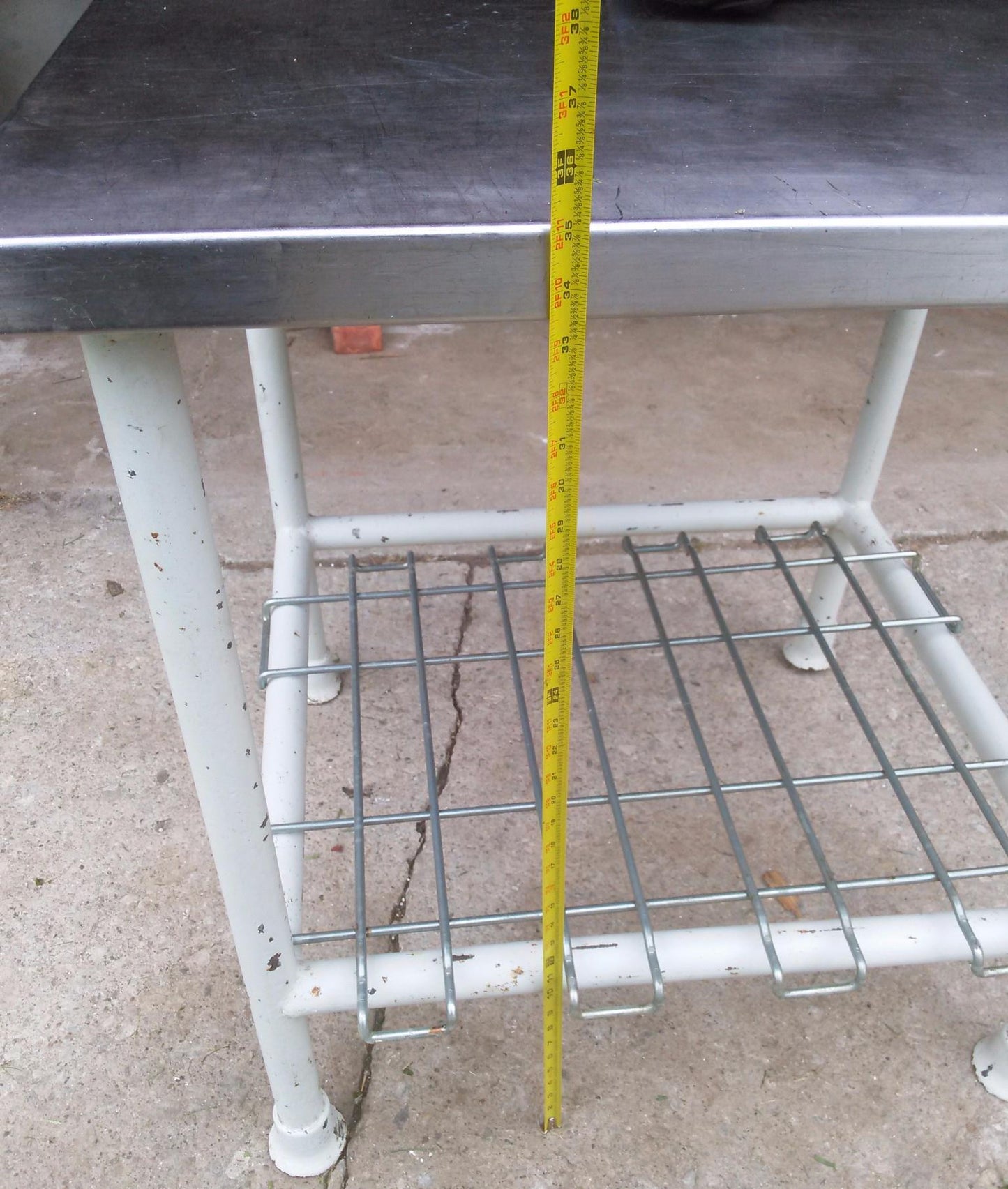 VINTAGE COMMERCIAL KITCHEN HEAVY GAUGE STEEL PREP TABLE & GRID 30w x 33d x 35 h