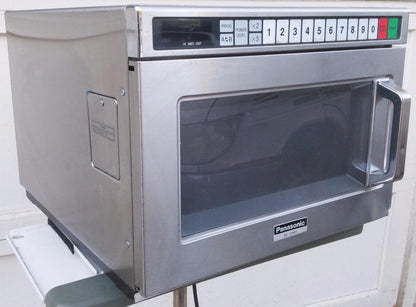PANASONIC NE-1258R COMMERCIAL MICROWAVE 1200 Watts 60 Programmable Memory Pads