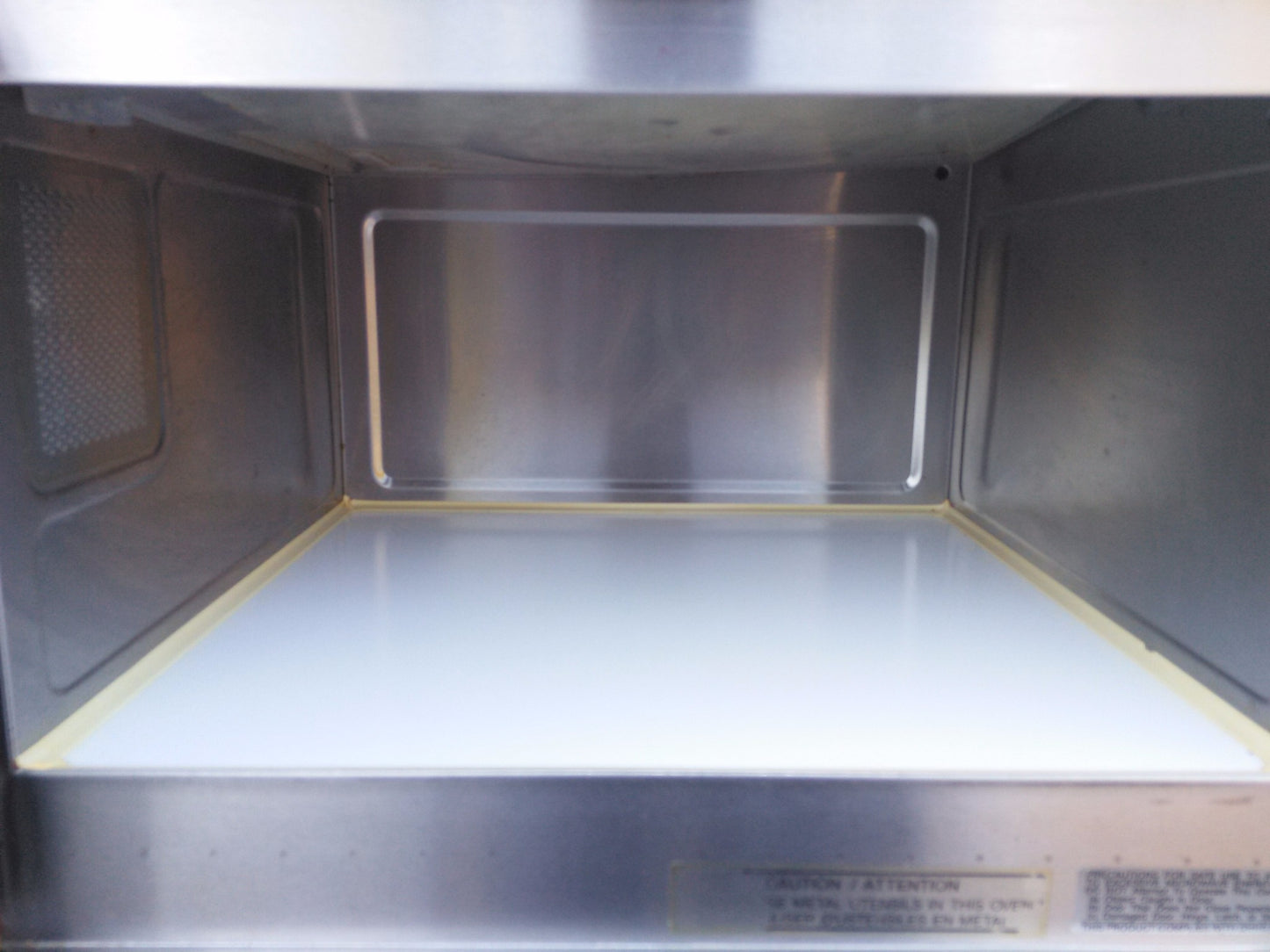 PANASONIC NE-1258R COMMERCIAL MICROWAVE 1200 Watts 60 Programmable Memory Pads