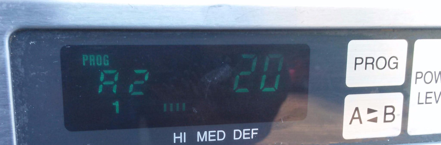 PANASONIC NE-1258R COMMERCIAL MICROWAVE 1200 Watts 60 Programmable Memory Pads