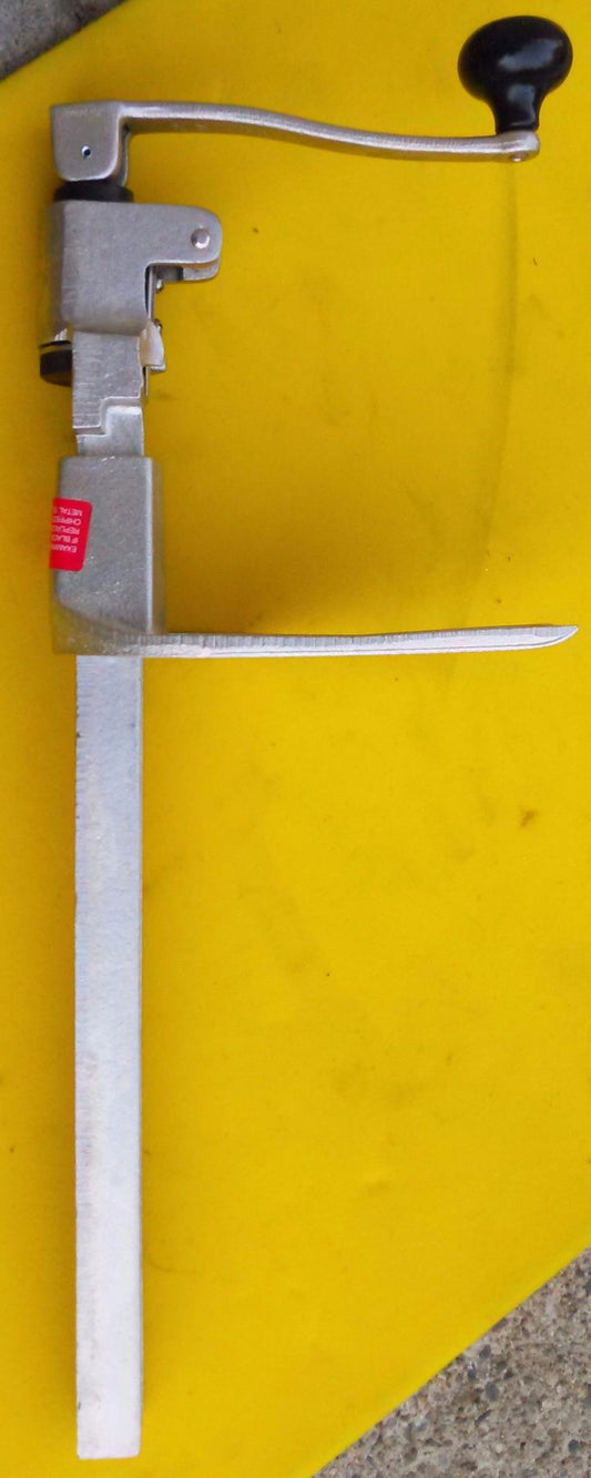 EDLUND NUMBER 01 " OLD FAITHFUL " MANUAL CAN OPENER PRODUCT CODE 11100