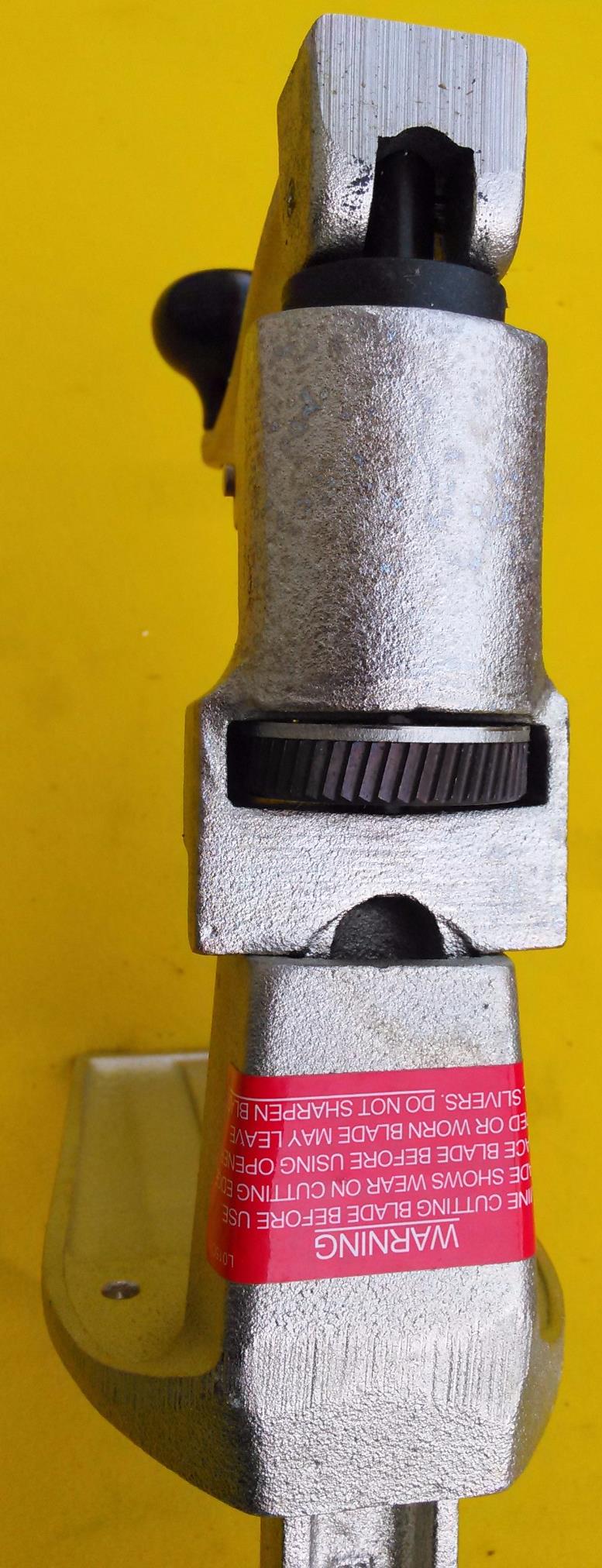 EDLUND NUMBER 01 " OLD FAITHFUL " MANUAL CAN OPENER PRODUCT CODE 11100