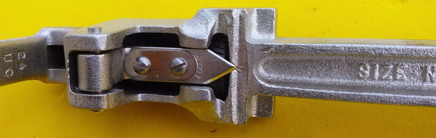 EDLUND NUMBER 01 " OLD FAITHFUL " MANUAL CAN OPENER PRODUCT CODE 11100