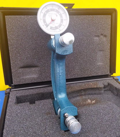 BASELINE HYDRAULIC HAND DYNAMOMETER 200lb GRIP STRENGTH TEST TOOL w CASE