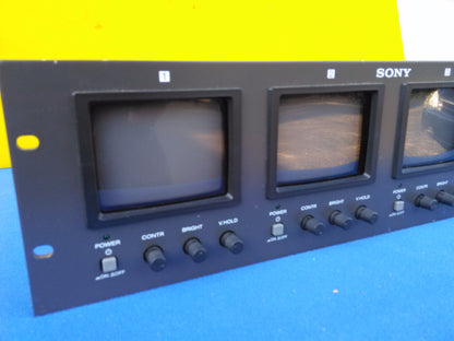 SONY PVM-4B1U Quad 4" BLACK WHITE Analog LCD Monitor Panel Rack Works Perfectly!