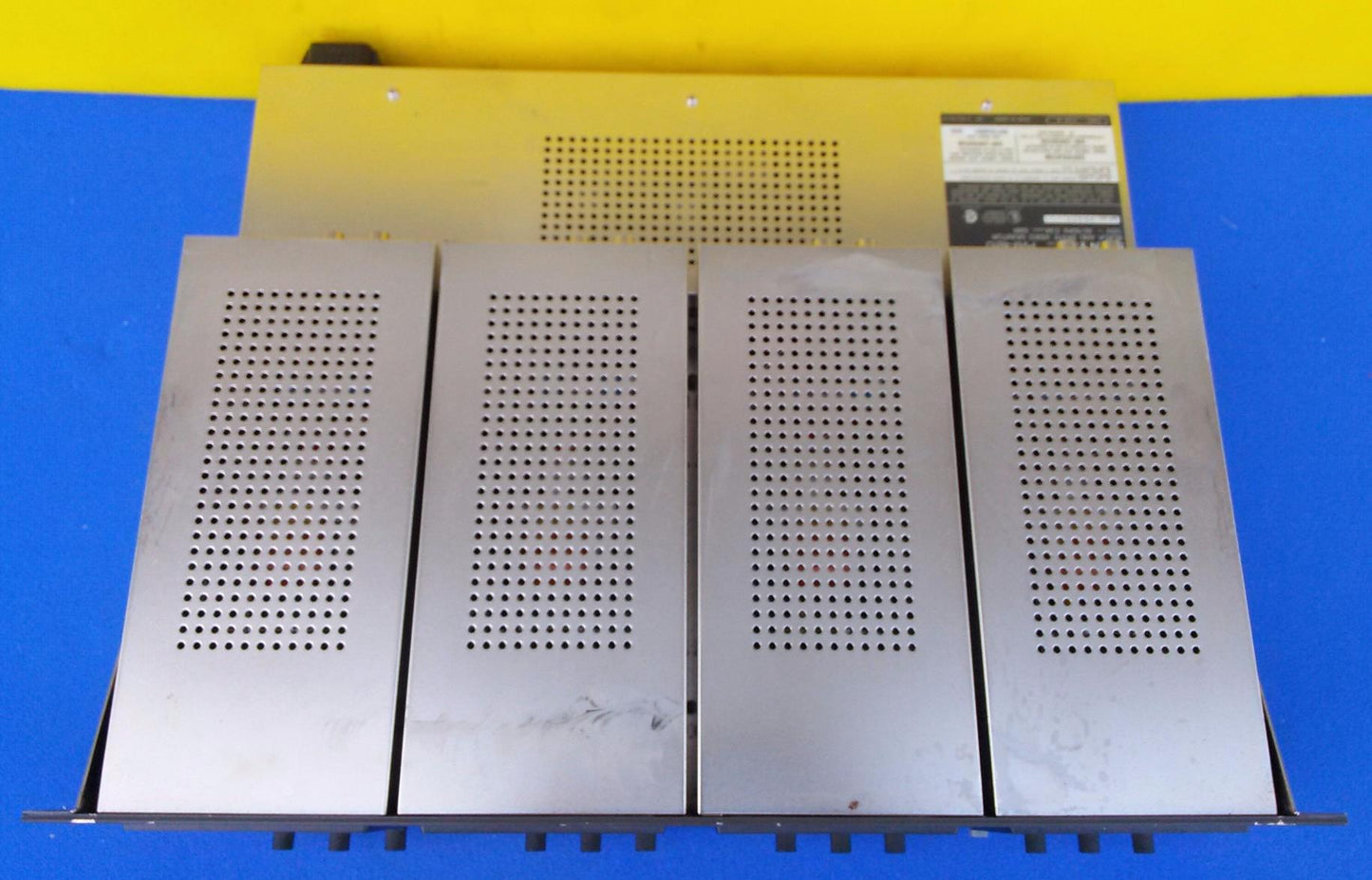 SONY PVM-4B1U Quad 4" BLACK WHITE Analog LCD Monitor Panel Rack Working Perfect