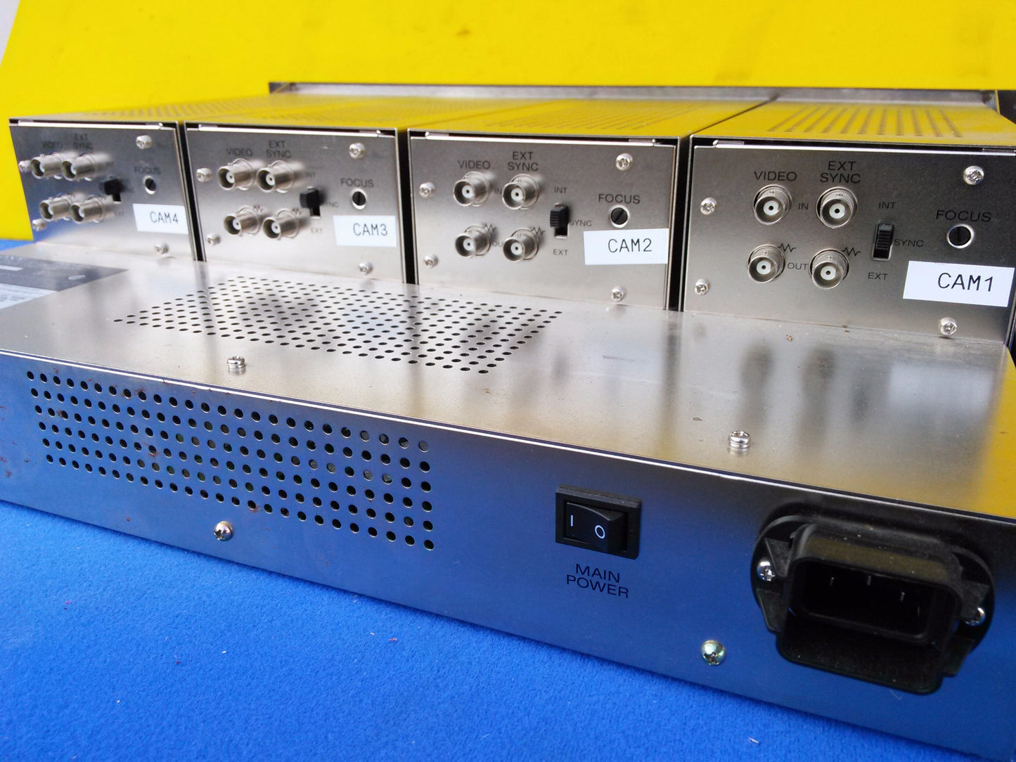 SONY PVM-4B1U Quad 4" BLACK WHITE Analog LCD Monitor Panel Rack Works Perfectly!