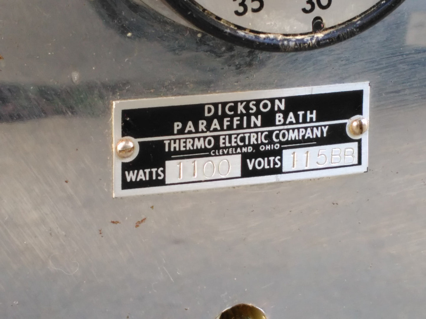 DICKSON PROFESSIONAL PARAFFIN BATH WITH LID FOOT HOSPITAL