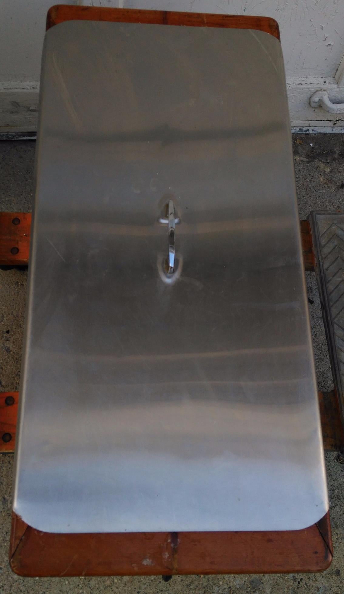 DICKSON PROFESSIONAL PARAFFIN BATH WITH LID FOOT HOSPITAL