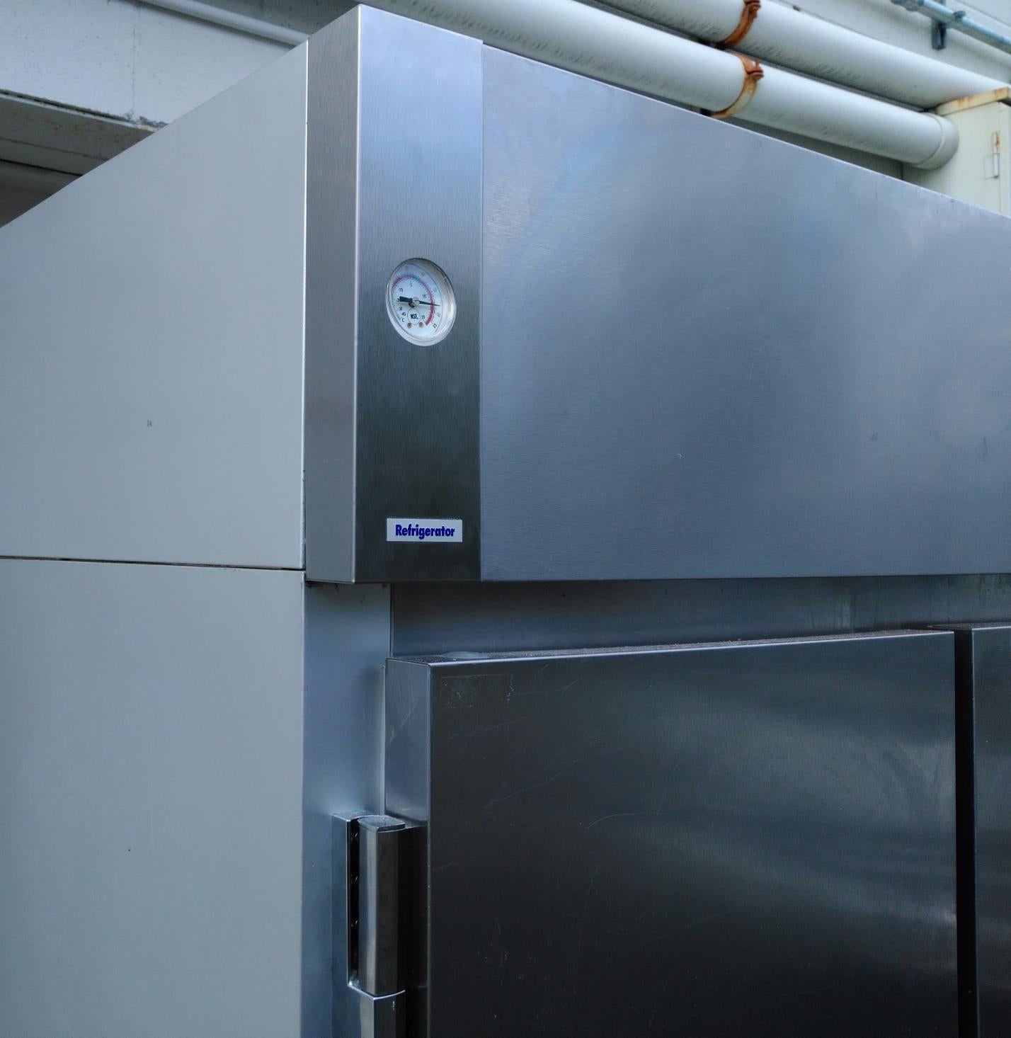 McCALL MANITOWOC KOOLAIRE REFRIGERATOR 4-40KR-3C THREE SECTION REACH IN COOLER