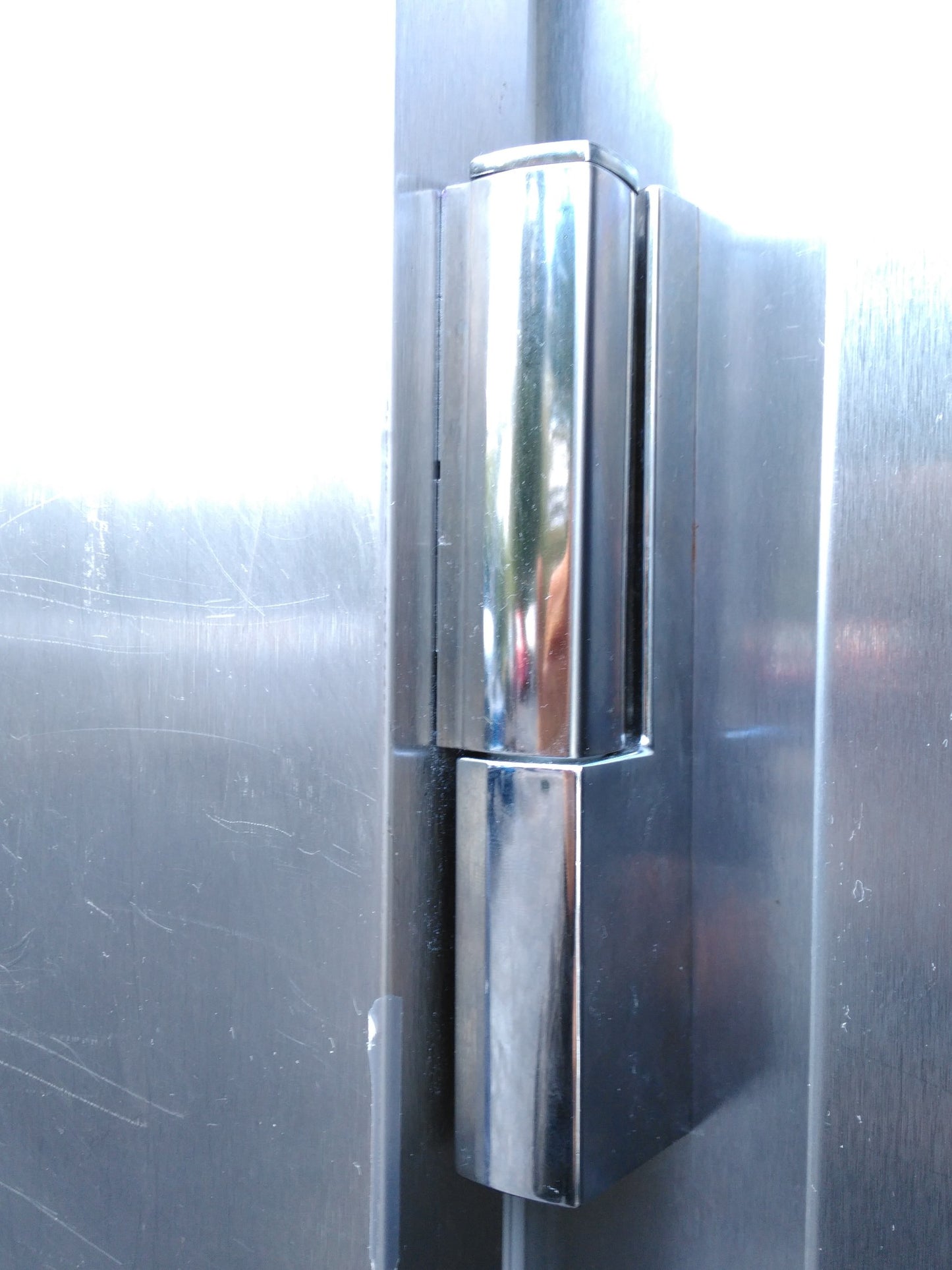 McCALL MANITOWOC KOOLAIRE REFRIGERATOR 4-40KR-3C THREE SECTION REACH IN COOLER