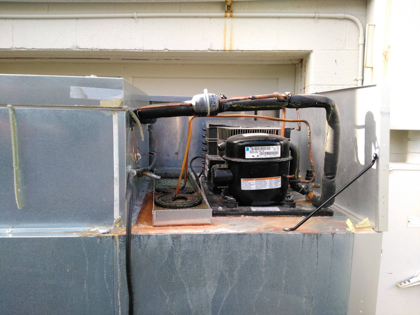 McCALL MANITOWOC KOOLAIRE REFRIGERATOR 4-40KR-3C THREE SECTION REACH IN COOLER