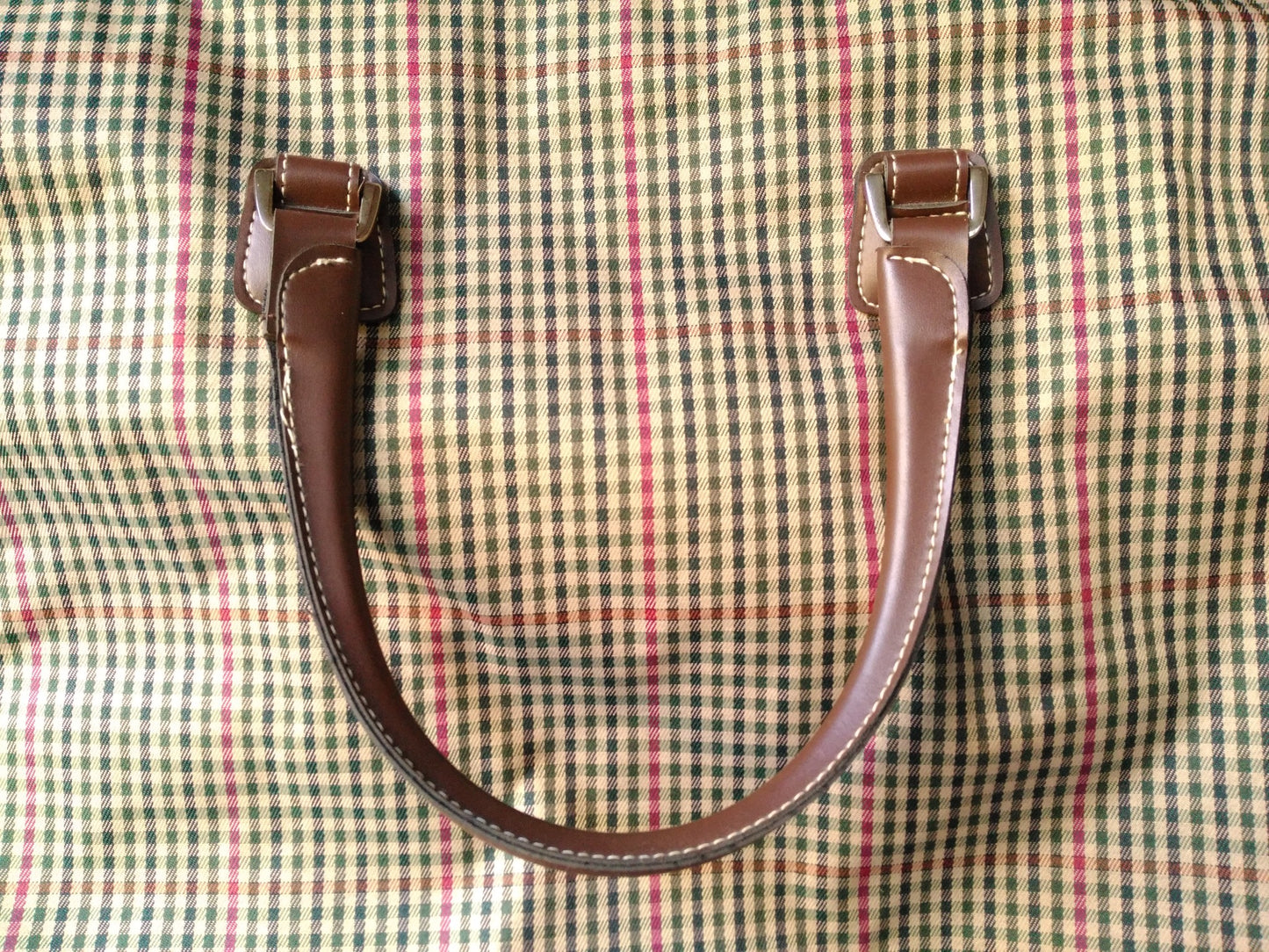 Authentic DIANE von FURSTENBERG VOYAGE Shoulder Bag Large WONDERFUL CONDITION