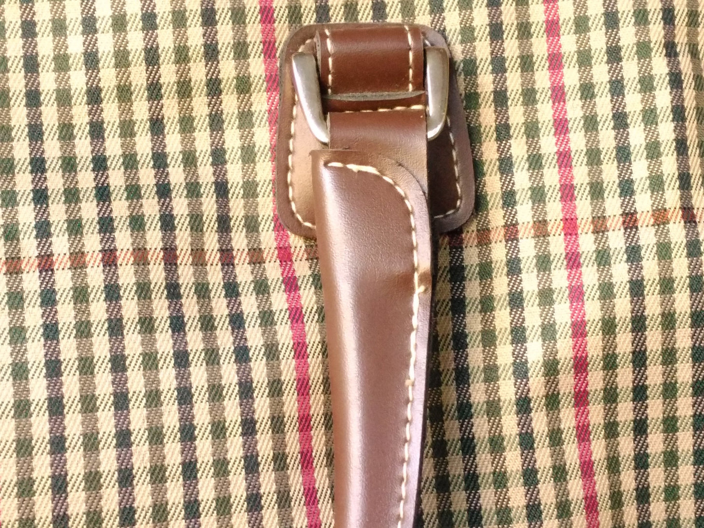 Authentic DIANE von FURSTENBERG VOYAGE Shoulder Bag Large WONDERFUL CONDITION