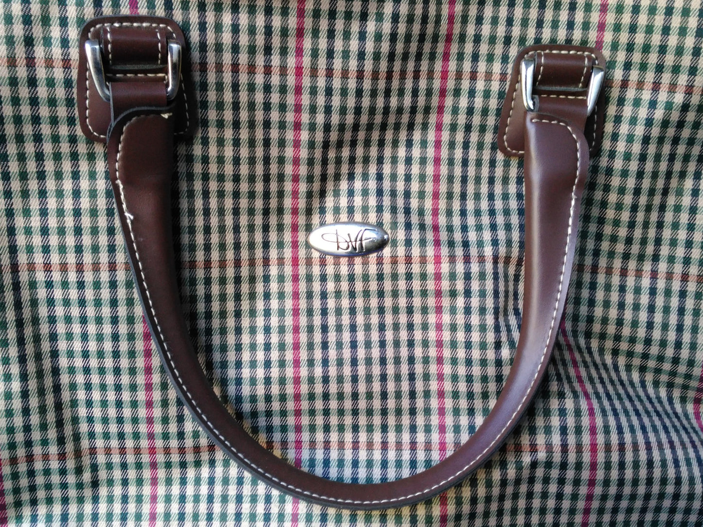 Authentic DIANE von FURSTENBERG VOYAGE Shoulder Bag Large WONDERFUL CONDITION