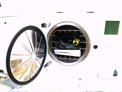 LISA ADEC MB 17 STEAM STERILIZER AUTOMATIC AUTOCLAVE W&H MB17 FOR PARTS