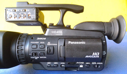 Panasonic AVCCAM AG‑HMC40 3.05 MP Professional HD Camcorder ‑ 1080p Camera HMC40