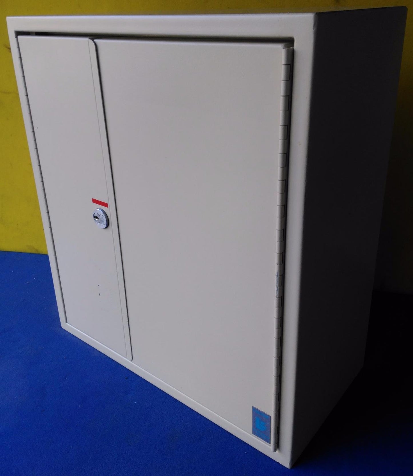 LIONVILLE CS LOCKER MEDICAL LOCK SECURITY MEDICINE DRUG PRESCRIPTION CABINET KEY