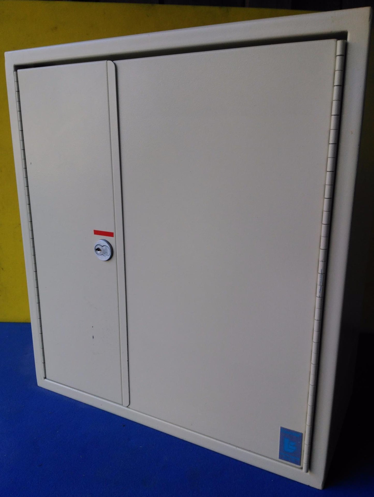 LIONVILLE CS LOCKER MEDICAL LOCK SECURITY MEDICINE DRUG PRESCRIPTION CABINET KEY