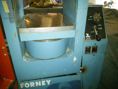 FORNEY FX 700 COMPRESSION TESTING MACHINE 7,000 to 700,000 lbs CONCRETE REBAR
