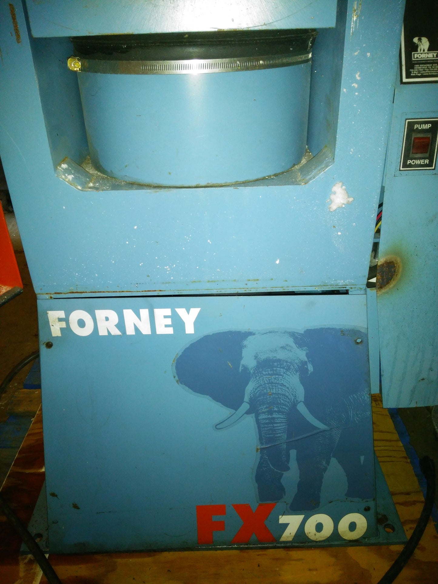 FORNEY FX 700 COMPRESSION TESTING MACHINE 7,000 to 700,000 lbs CONCRETE REBAR