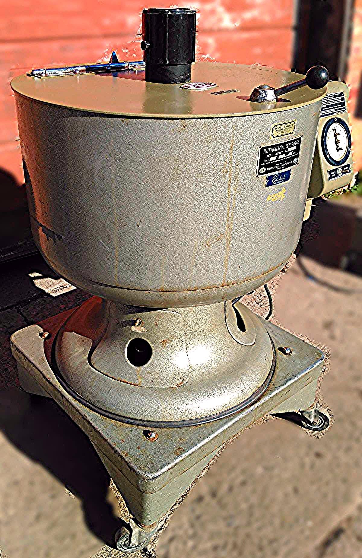 INTERNATIONAL IEC CENTRIFUGE SIZE 2 MODEL K REFURBISHED & ROTOR & TUBES WARRANTY