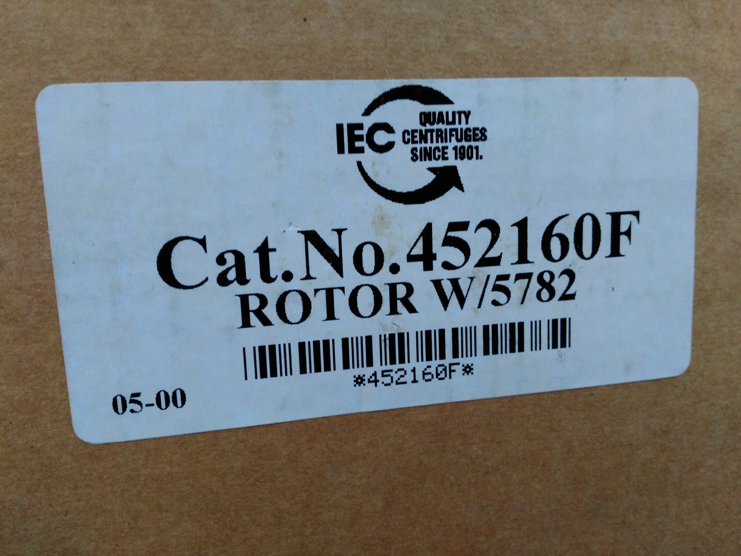 IEC CAT 216 CENTRIFUGE ROTOR AND MICROPLATE CARRIERS 5782 CAT BRAND NEW ORIG BOX