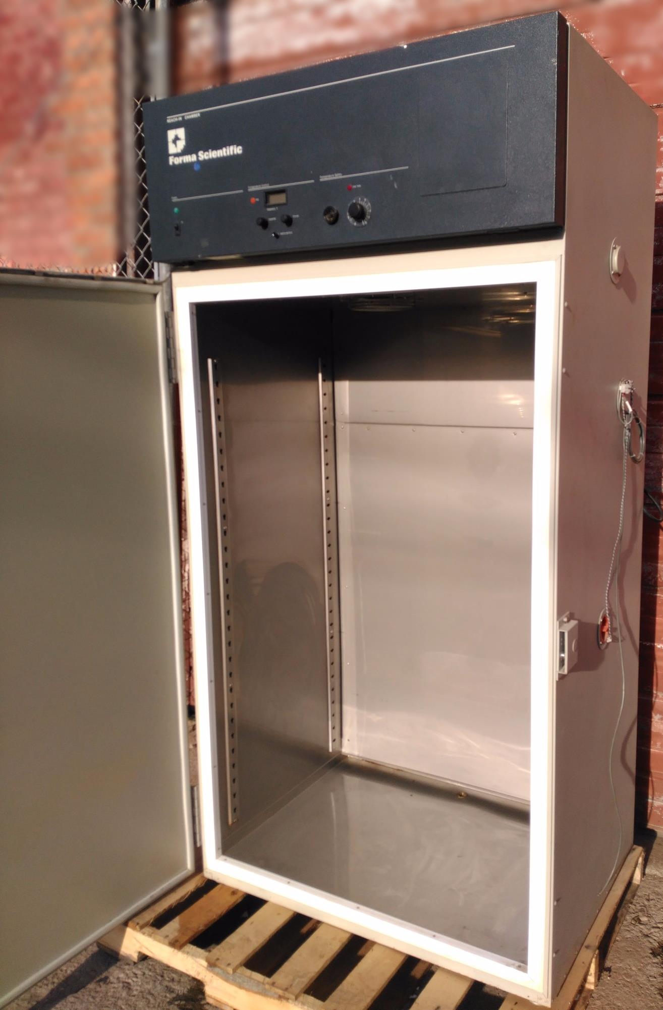 FORMA SCIENTIFIC 40 Cu.Ft. DIGITAL HIGH VOLUME LARGE CAPACITY INCUBATOR FREESHIP