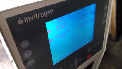 INVITROGEN ZOOM ELECTROPHORESIS 250V - 3500V DUAL POWER ZP10001