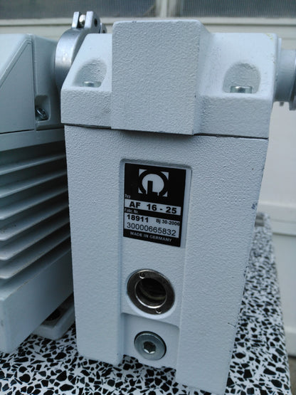 TRIVAC LEYBOLD AF16 - 25D VACUUM oil-sealed PUMP 16 B Exhaust filter AF 16-25