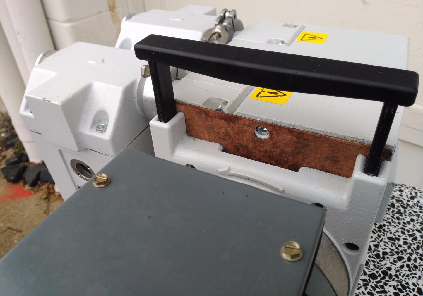 TRIVAC LEYBOLD AF16 - 25D VACUUM oil-sealed PUMP 16 B Exhaust filter AF 16-25