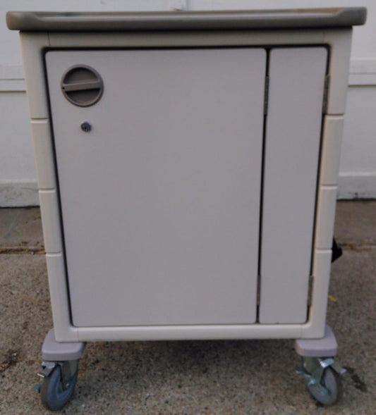 HERMAN MILLER MEDICAL LAB CART LOCK ON WHEELS SEALED DOOR Hospital Veterinary