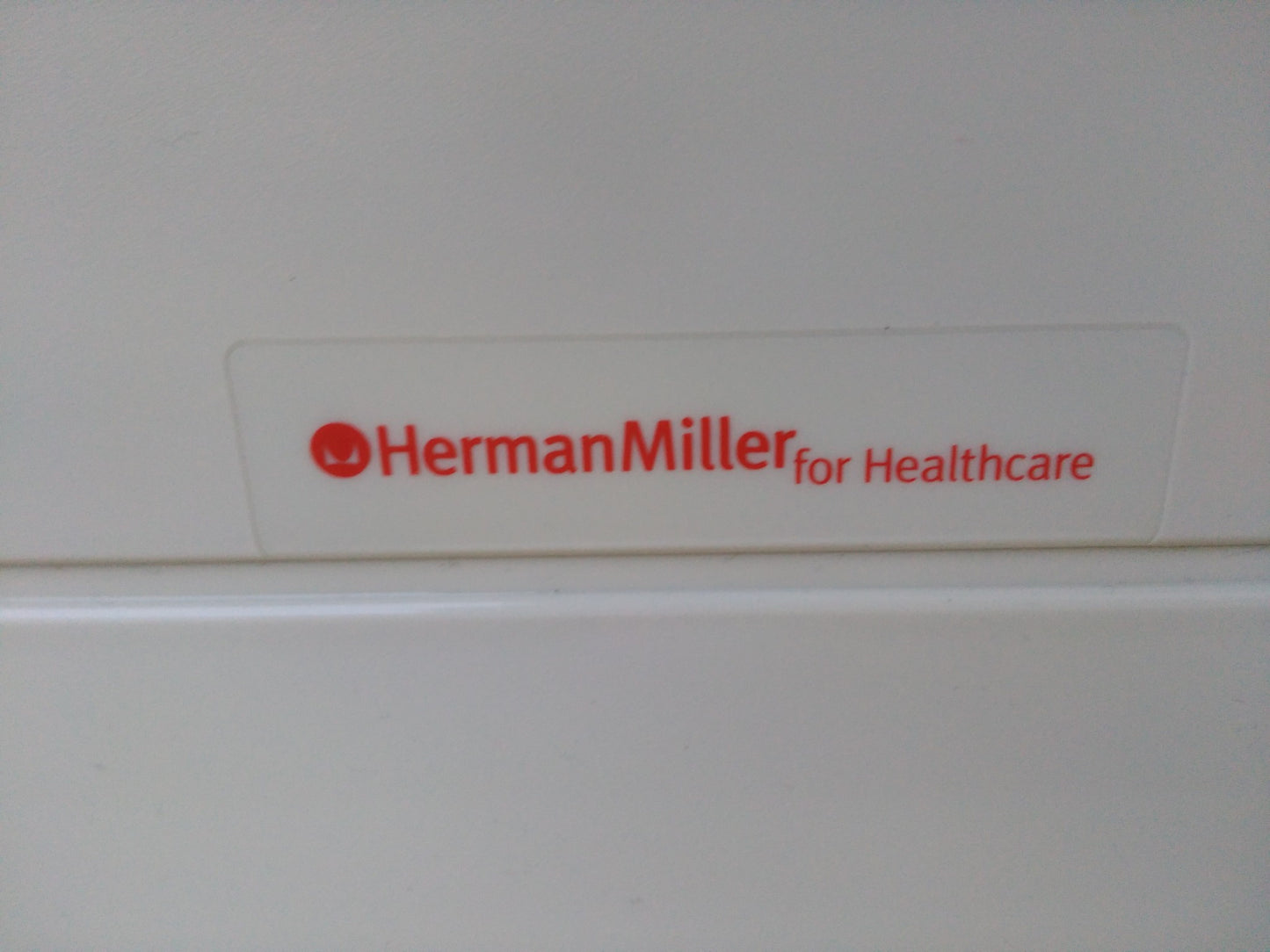 HERMAN MILLER MEDICAL LAB CART LOCK ON WHEELS SEALED DOOR Hospital Veterinary