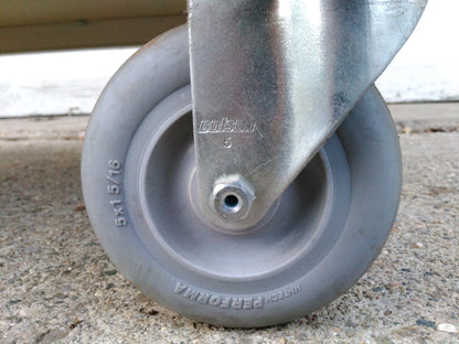 HERMAN MILLER MEDICAL LAB CART LOCK ON WHEELS SEALED DOOR Hospital Veterinary