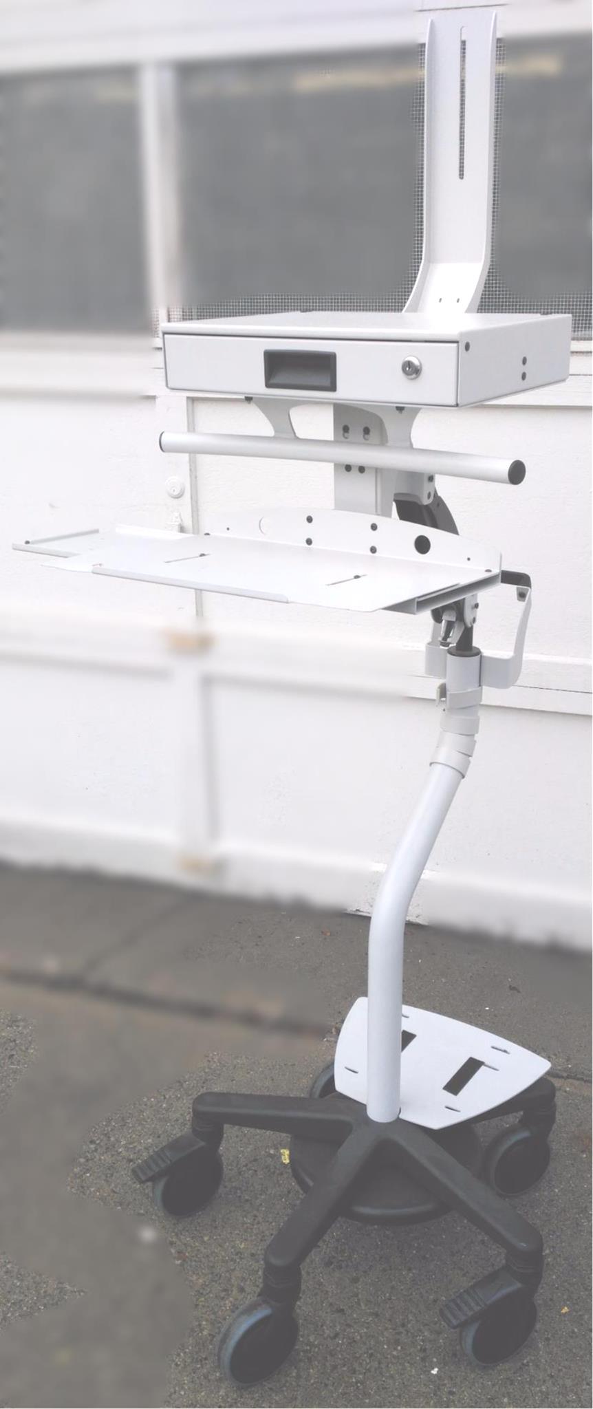 ERGOTRON ERGONOMIC ROLLING STAND UP MOBILE MEDICAL WORKSTATION LCD CART FREESHIP