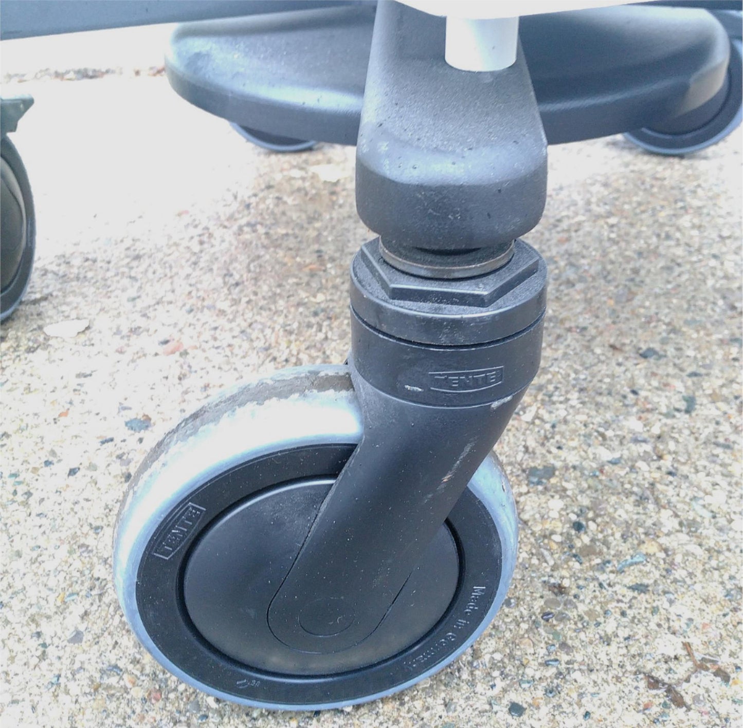 ERGOTRON ERGONOMIC ROLLING STAND UP MOBILE MEDICAL WORKSTATION LCD CART FREESHIP