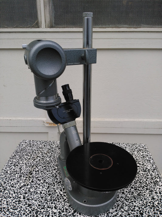 LEITZ MICROSCOPE