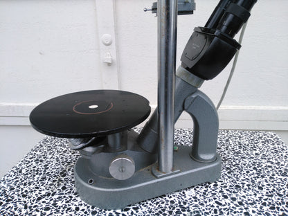 LEITZ MICROSCOPE