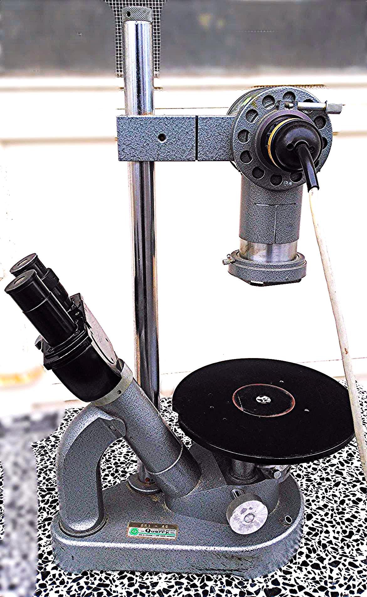 LEITZ INVERTED MICROSCOPE 3 Objectives 10 / 3.5 / 6 Binocular Stage Power Supply