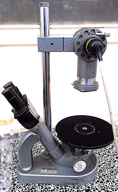 LEITZ INVERTED MICROSCOPE 3 Objectives 10 / 3.5 / 6 Binocular Stage Power Supply